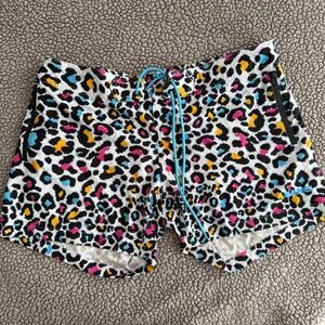 Never Worn -- BANG! 8-BIT POP LEOPARD - Flex Shorts XXL